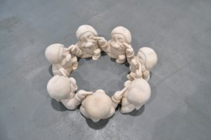 A sculpture by artist and sculptor G. Alexandridis, presenting seven dwarfs. Ένα γλυπτό από τον εικαστικό και γλύπτη Γ. Αλεξανδρίδη.